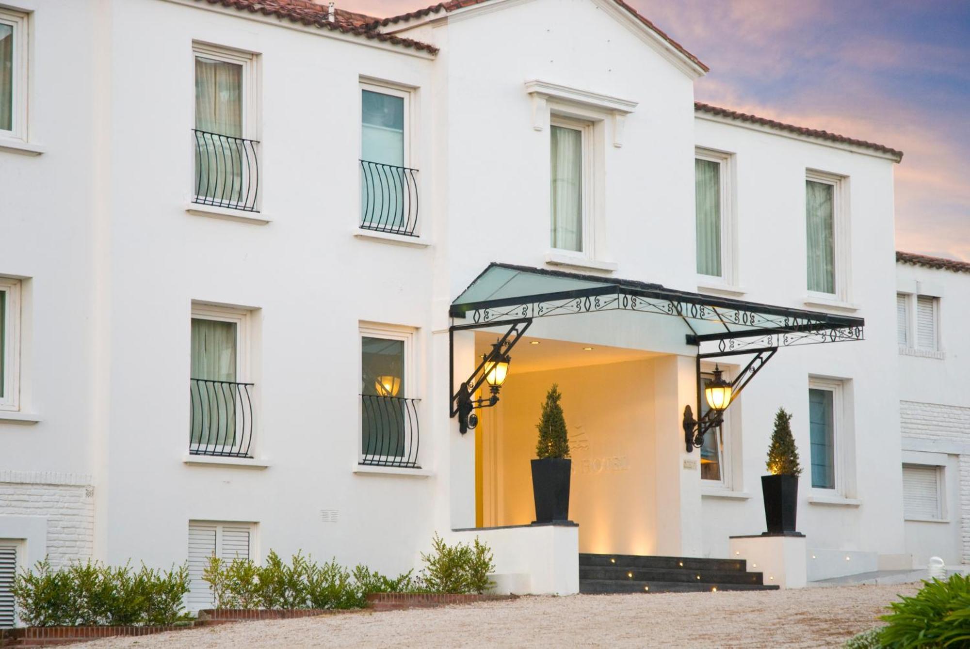 Playas Art Hotel Pinamar Eksteriør billede