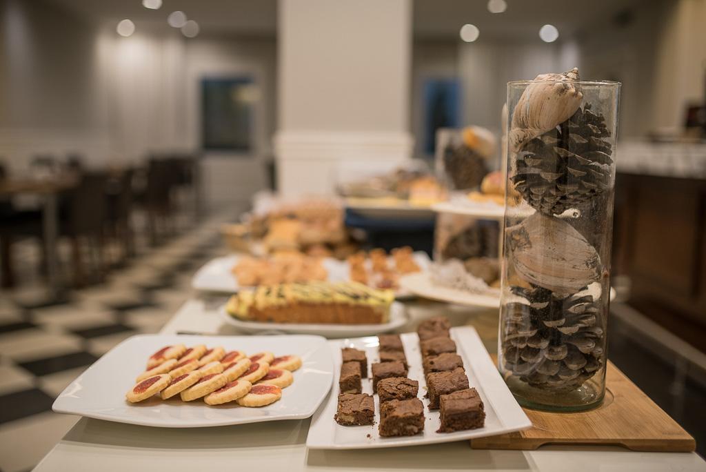 Playas Art Hotel Pinamar Eksteriør billede