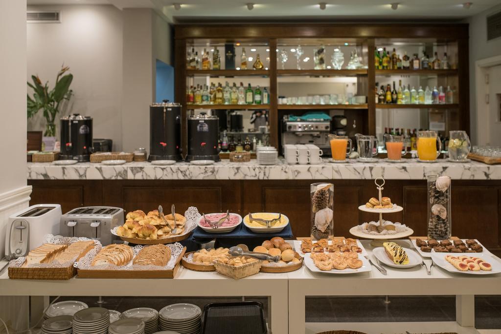 Playas Art Hotel Pinamar Eksteriør billede